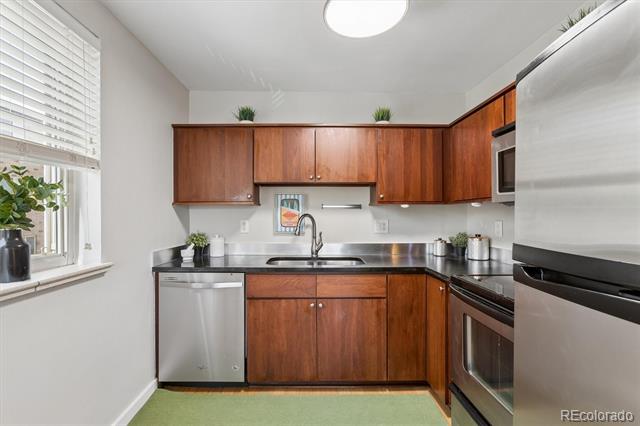 271 N Grant Street Unit: 202