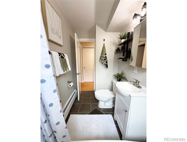 271 N Grant Street Unit: 202