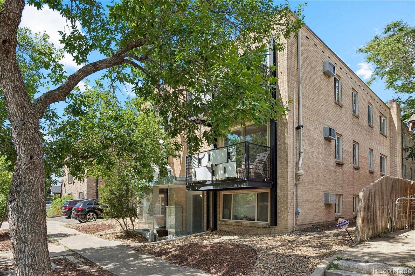 271 N Grant Street Unit: 202