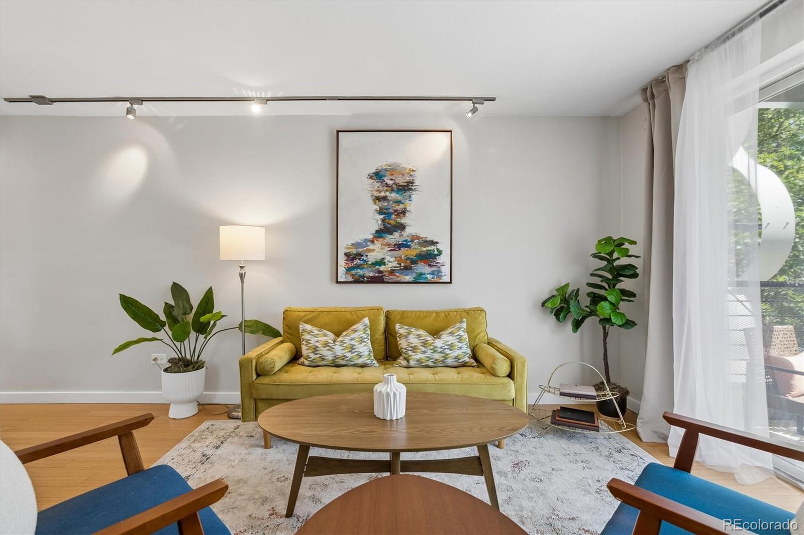 271 N Grant Street Unit: 202