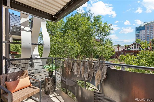 271 N Grant Street Unit: 202