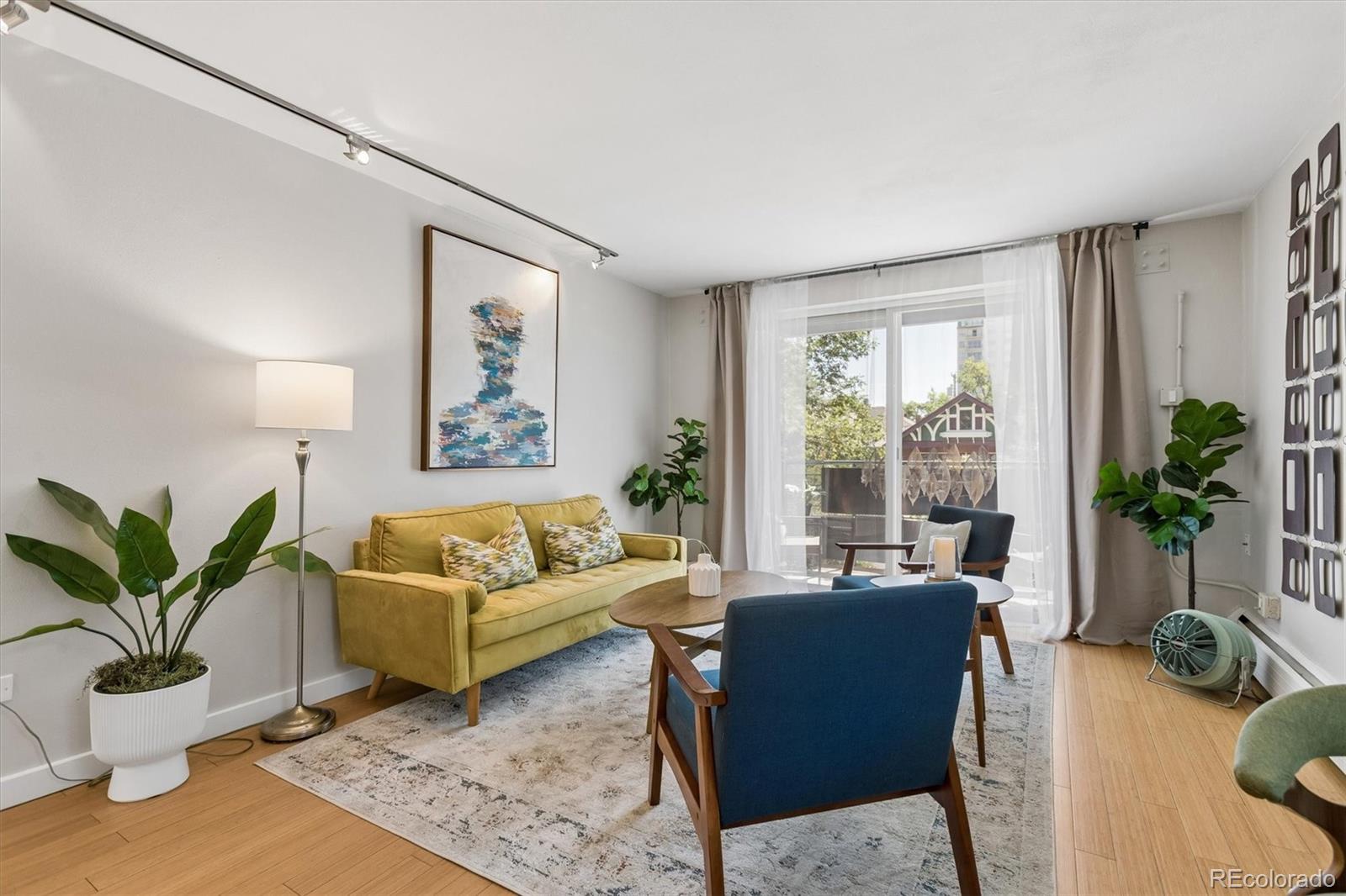 271 N Grant Street Unit: 202