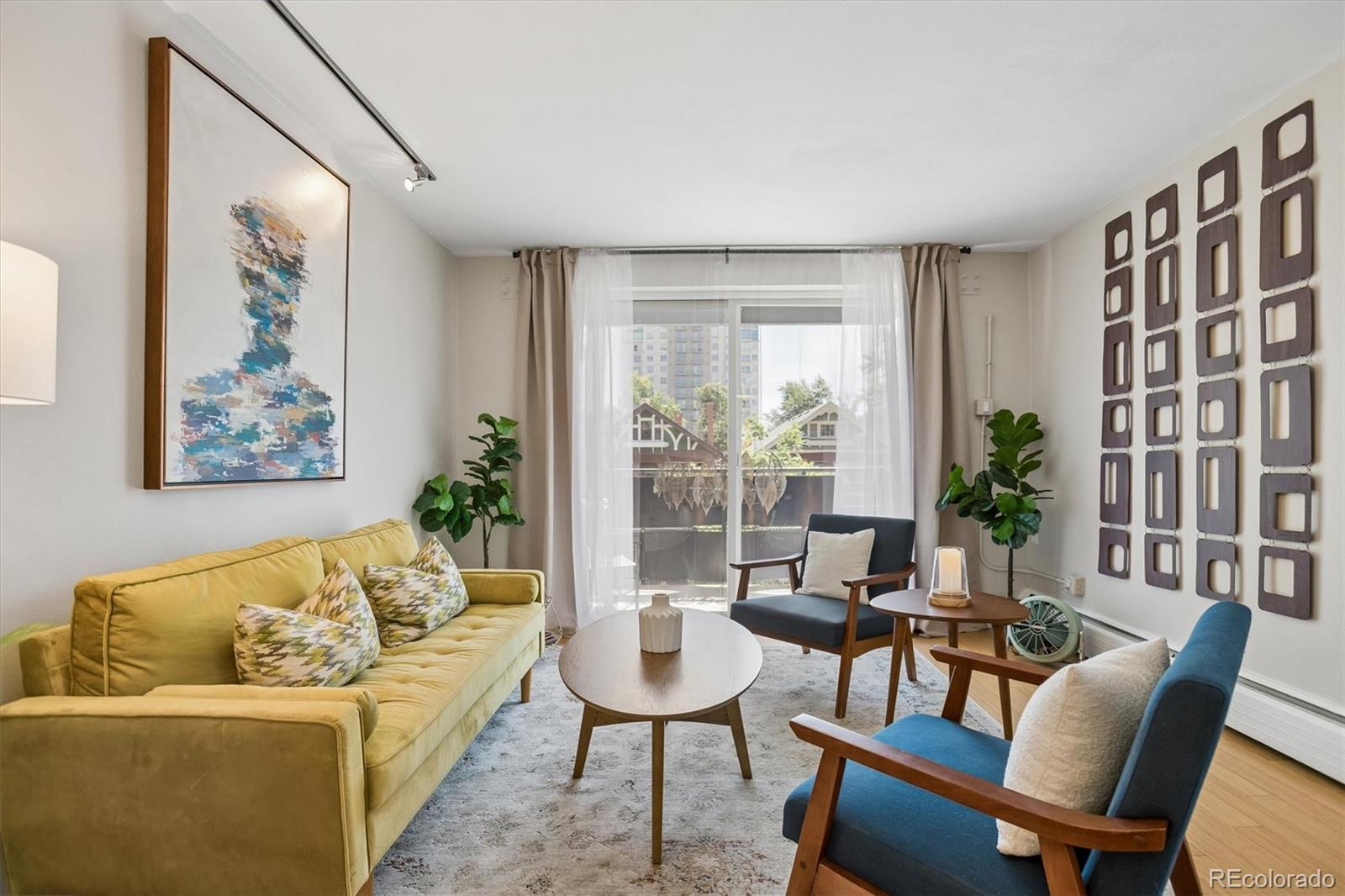 271 N Grant Street Unit: 202