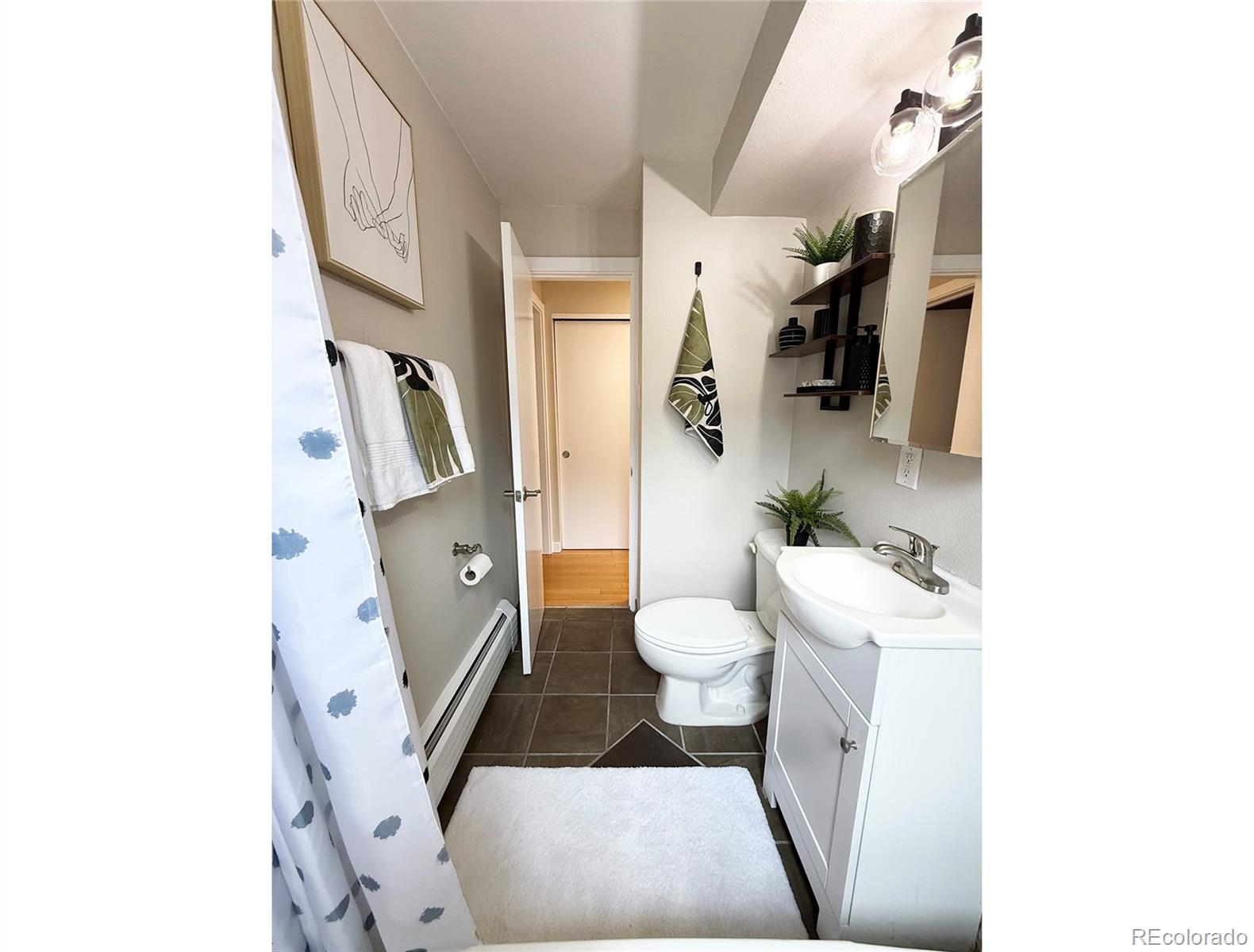 271 N Grant Street Unit: 202
