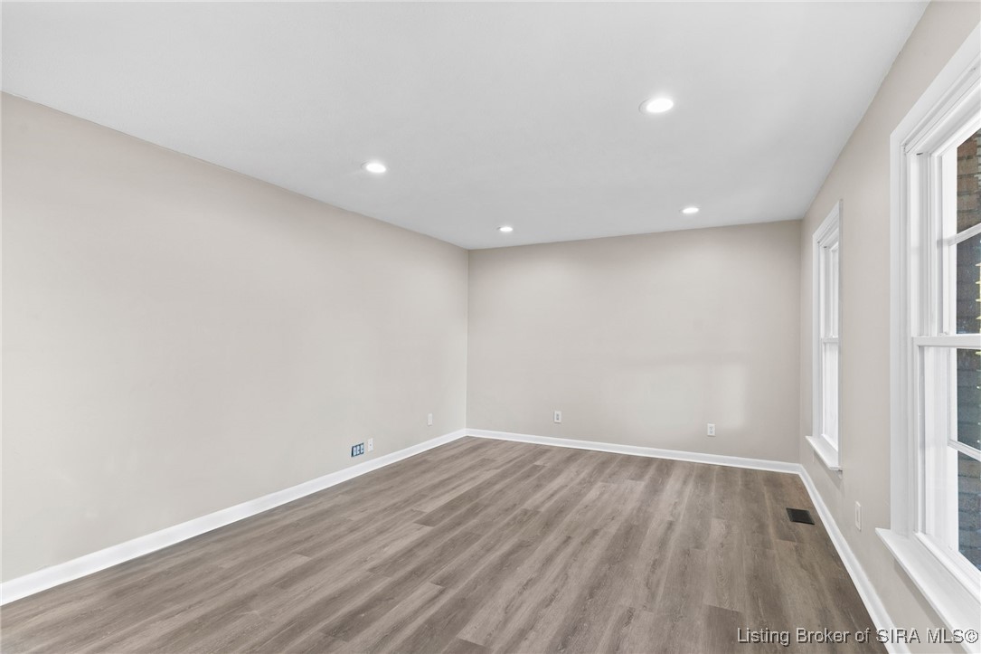 1933 Van Buren Drive