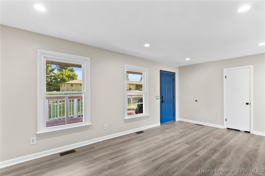 1933 Van Buren Drive