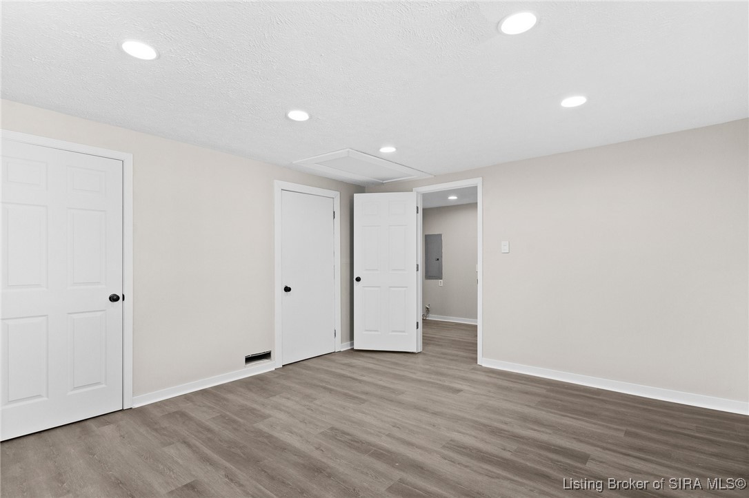 1933 Van Buren Drive