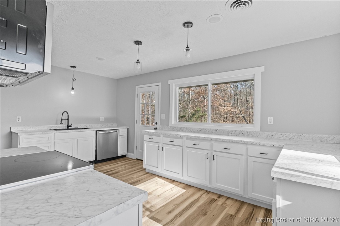 7166 N Lake Villa Road