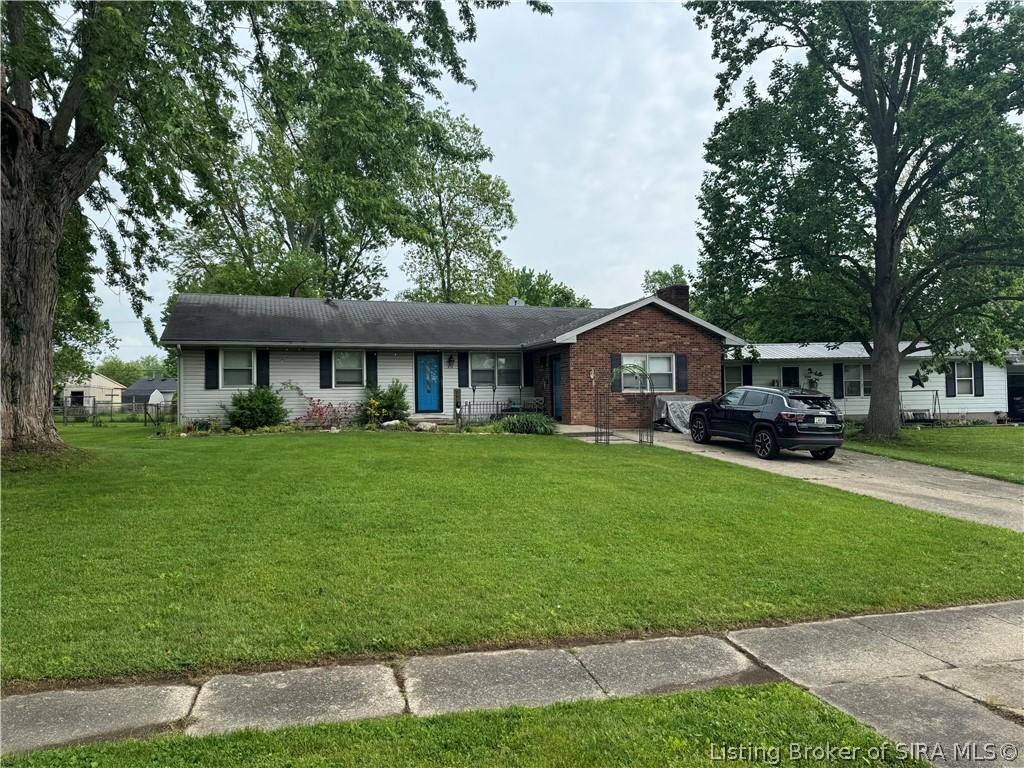 212 Hendricks Circle