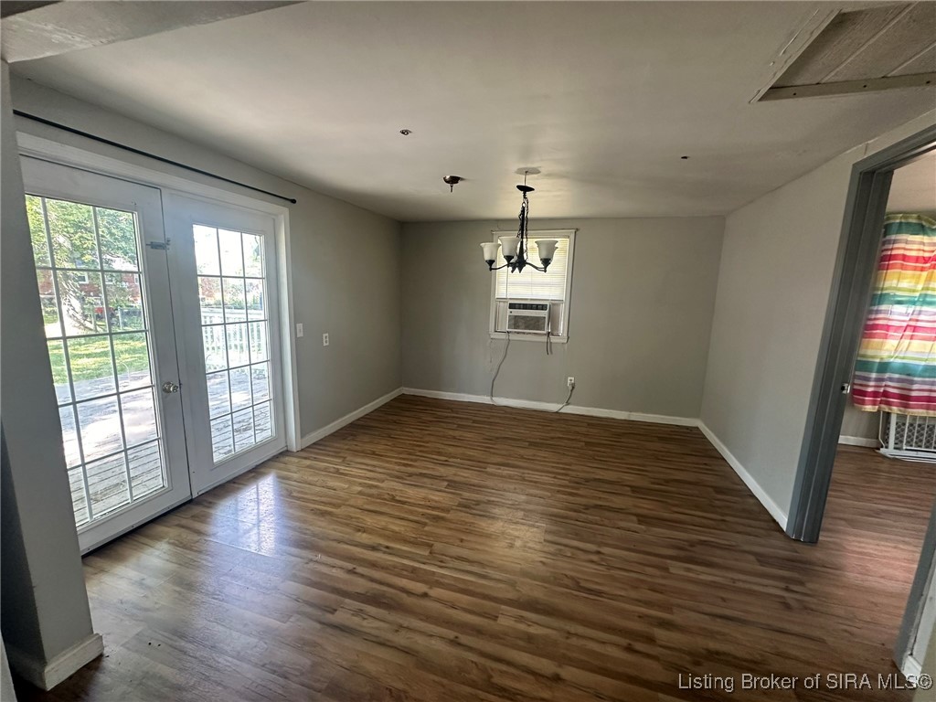 158 S Sycamore Drive