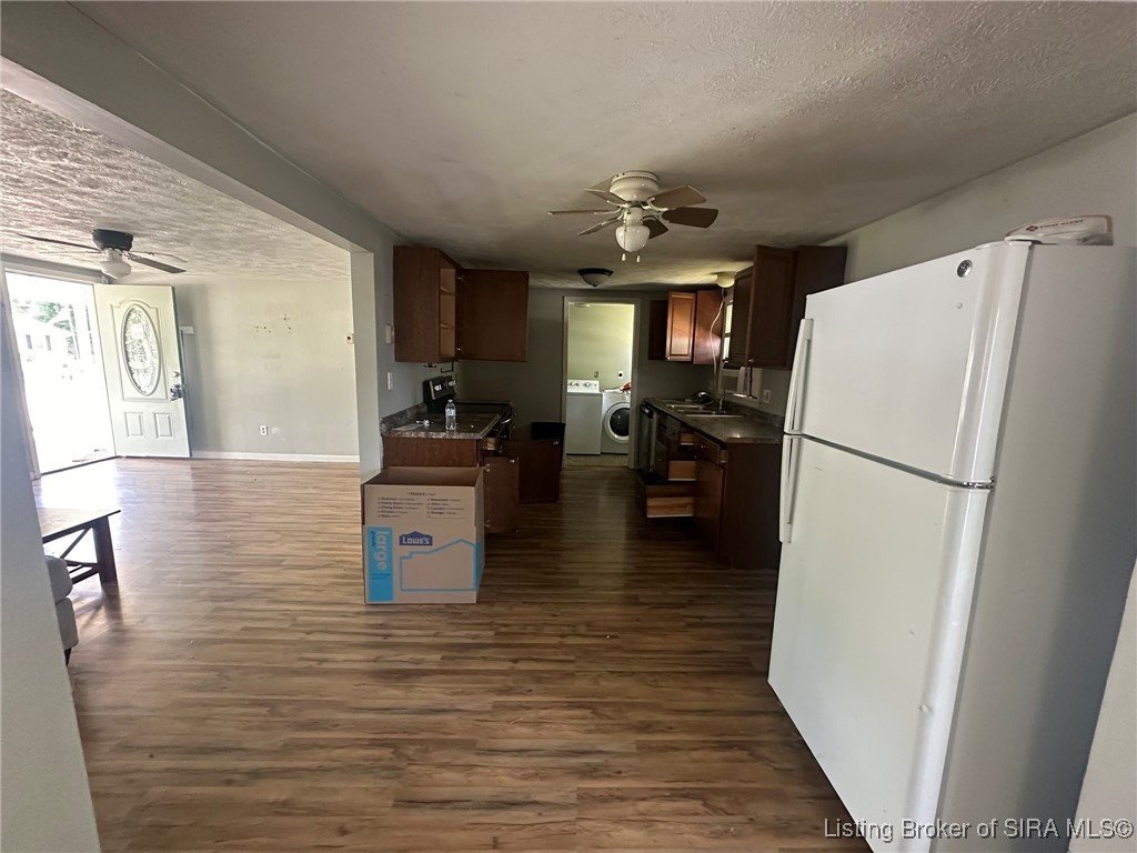 158 S Sycamore Drive