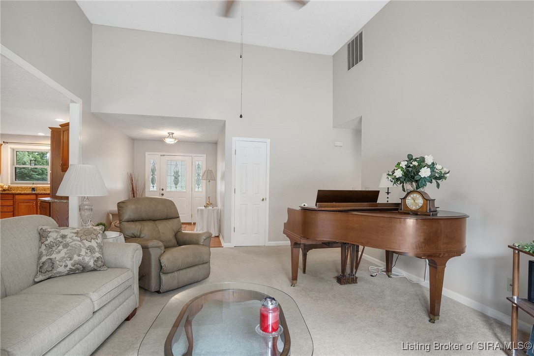 1112 Autumnwood Lane