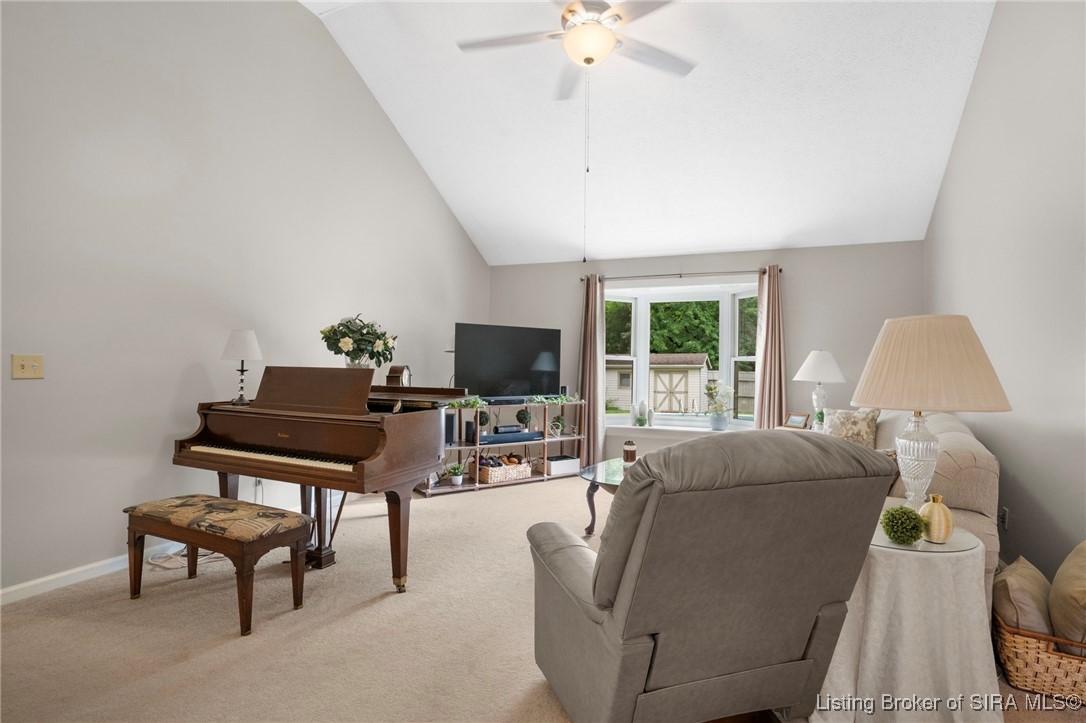 1112 Autumnwood Lane