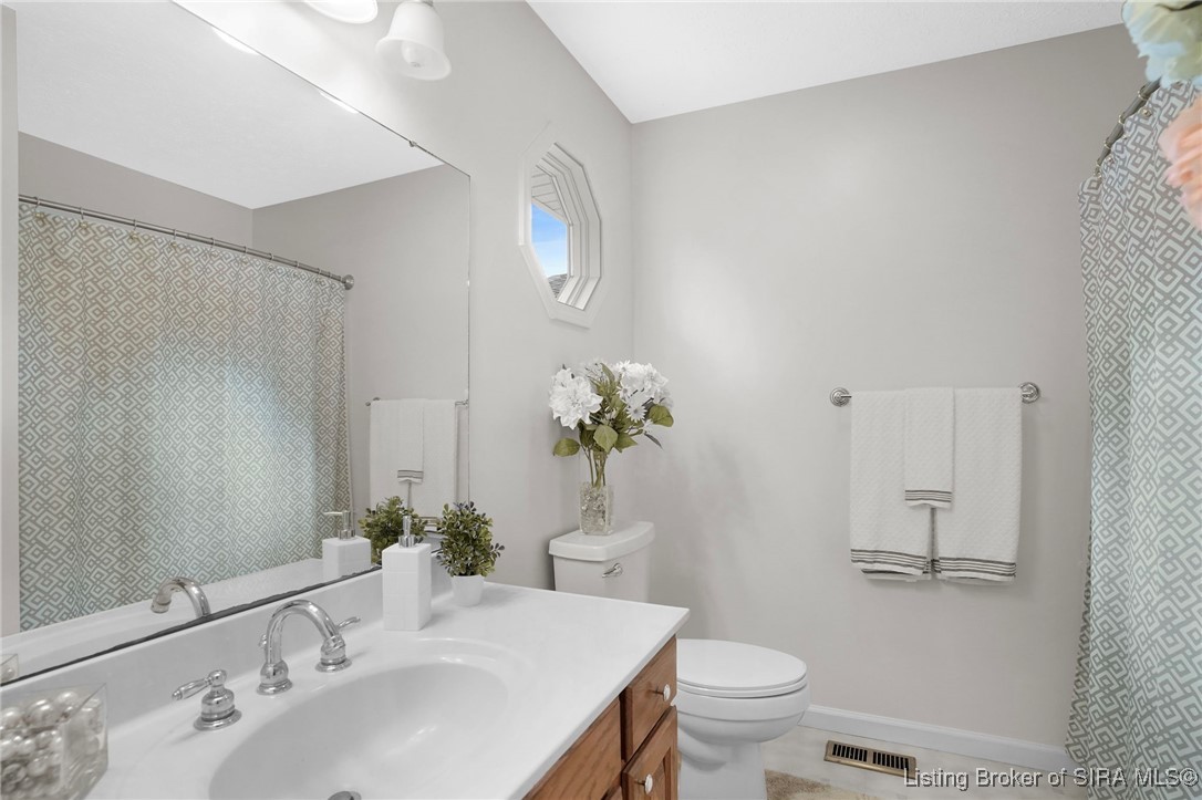 1112 Autumnwood Lane