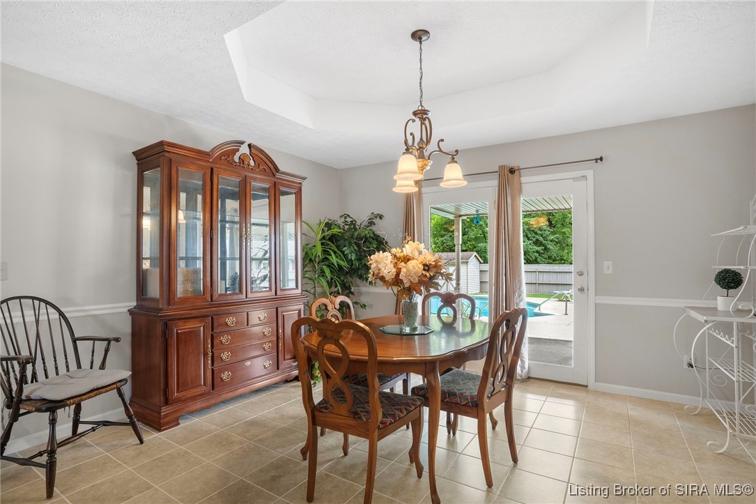 1112 Autumnwood Lane