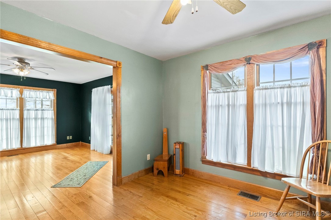 5376 W Linda Lane