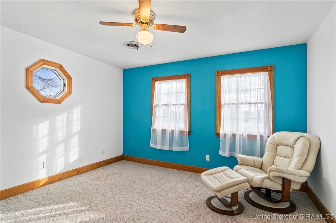 5376 W Linda Lane