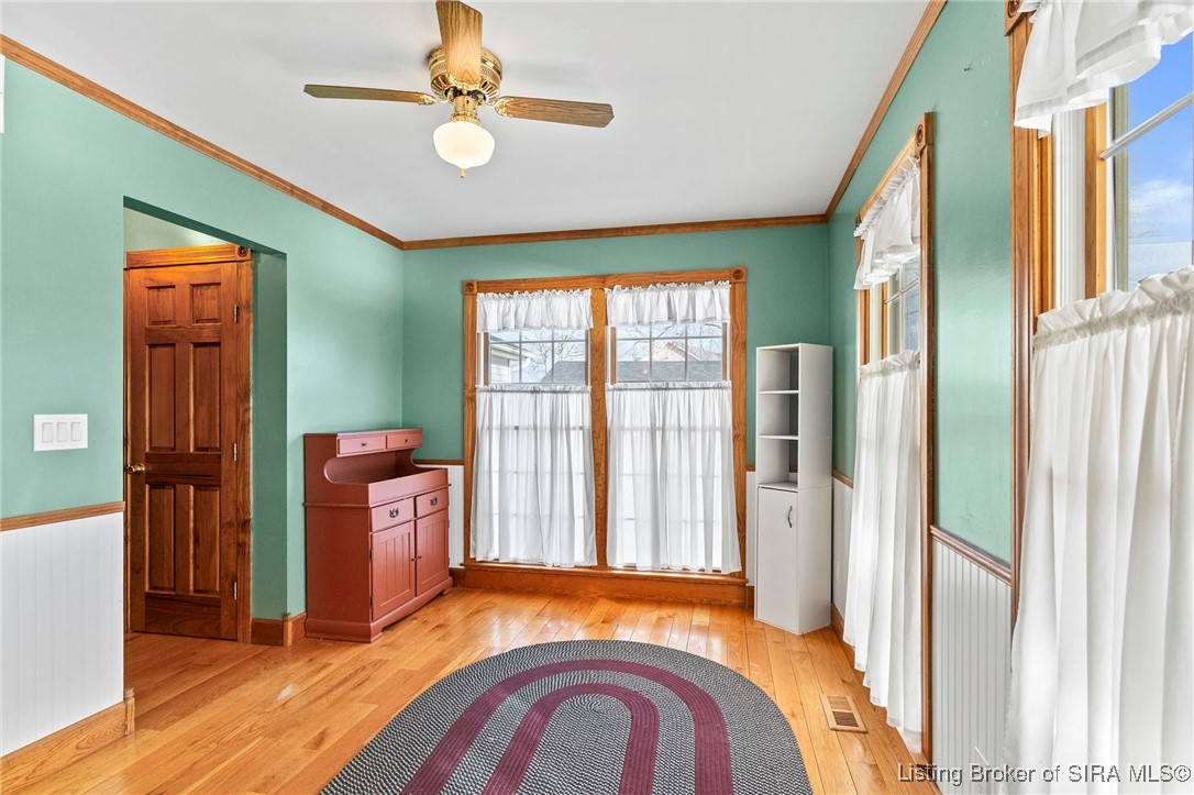 5376 W Linda Lane