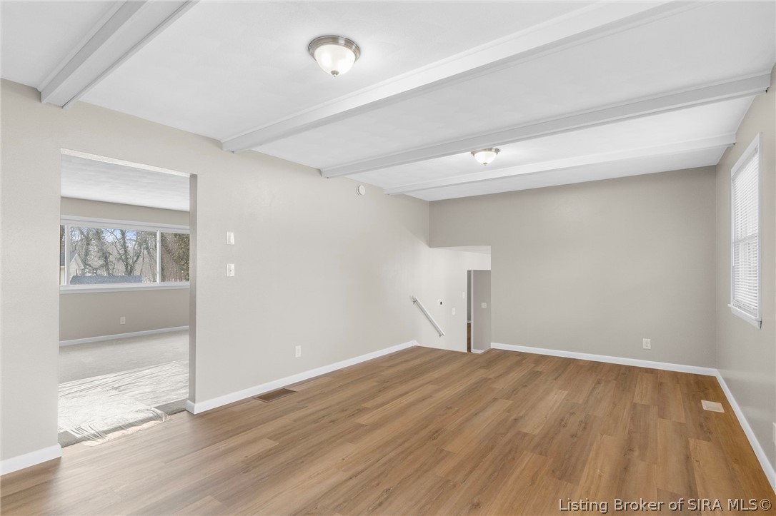 1835 Greenhills Drive