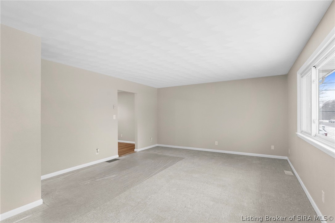 1835 Greenhills Drive