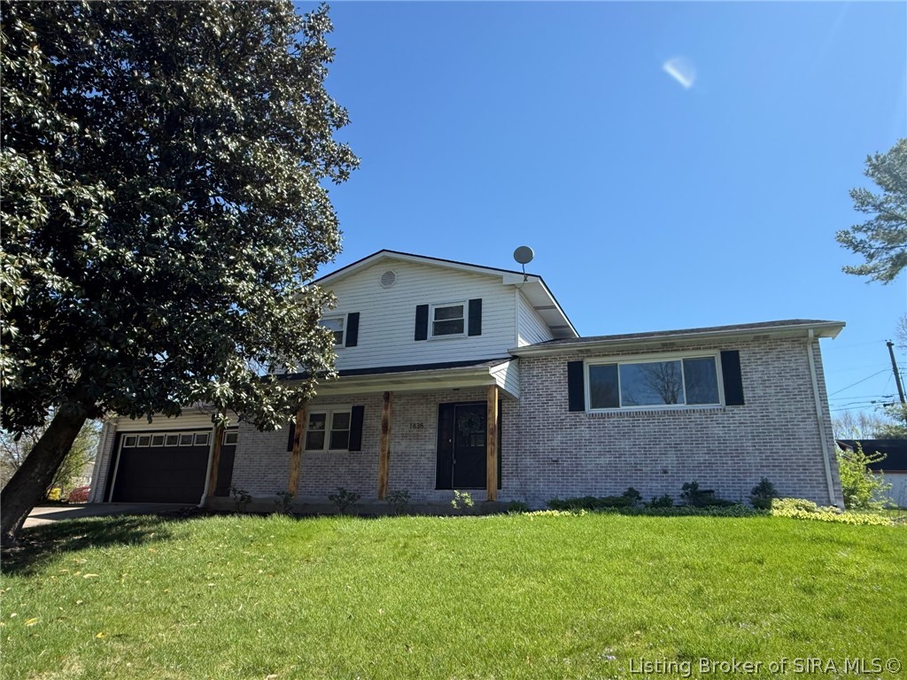 1835 Greenhills Drive