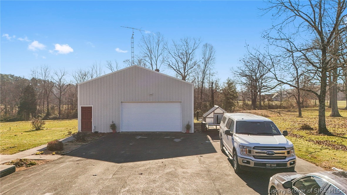 10605 W SR 56