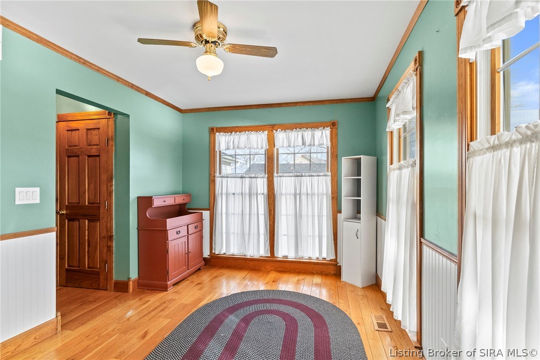 5376 W Linda Lane