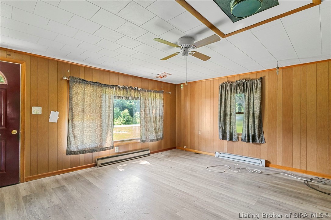 8033 N Oliver Lane