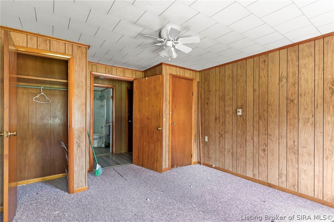 8033 N Oliver Lane
