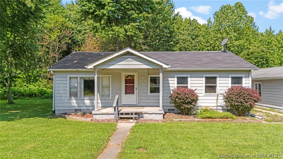 8033 N Oliver Lane