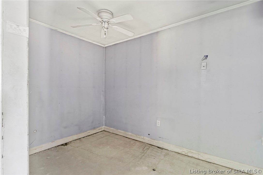 8033 N Oliver Lane