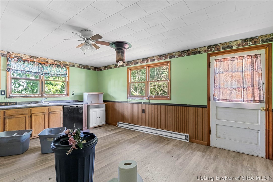 8033 N Oliver Lane