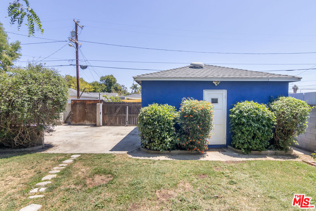 6838 Yarmouth Ave