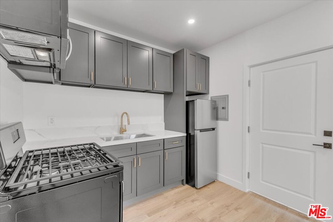 12820 Hatteras
