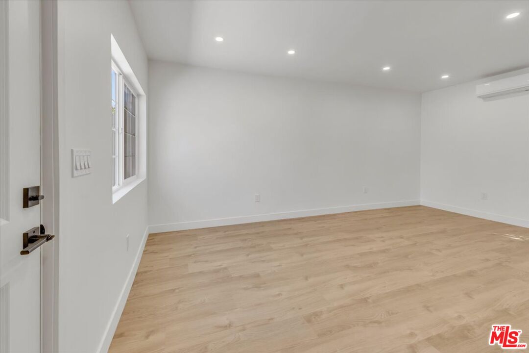 12820 Hatteras
