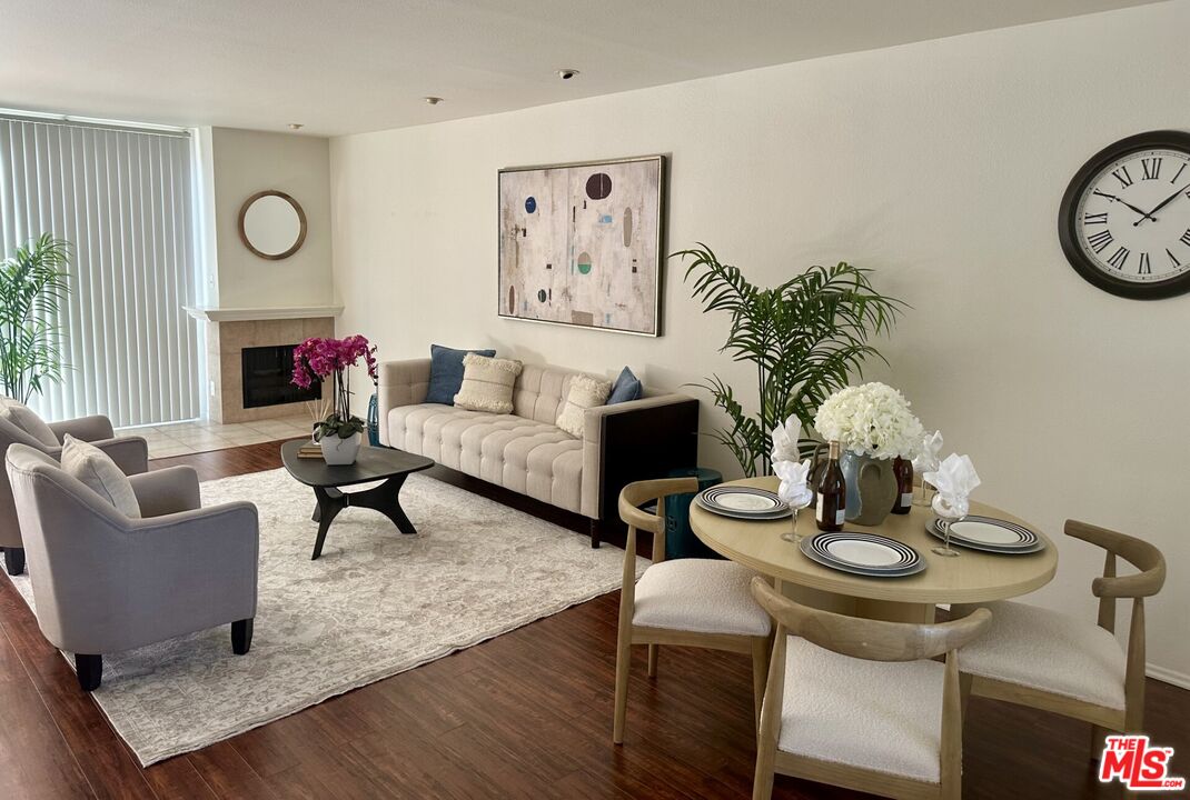 14912 Dickens St Unit: 1