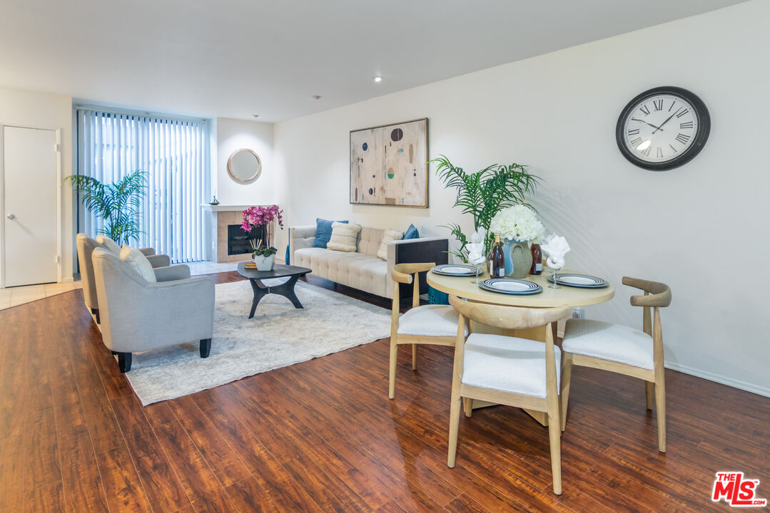 14912 Dickens St Unit: 1