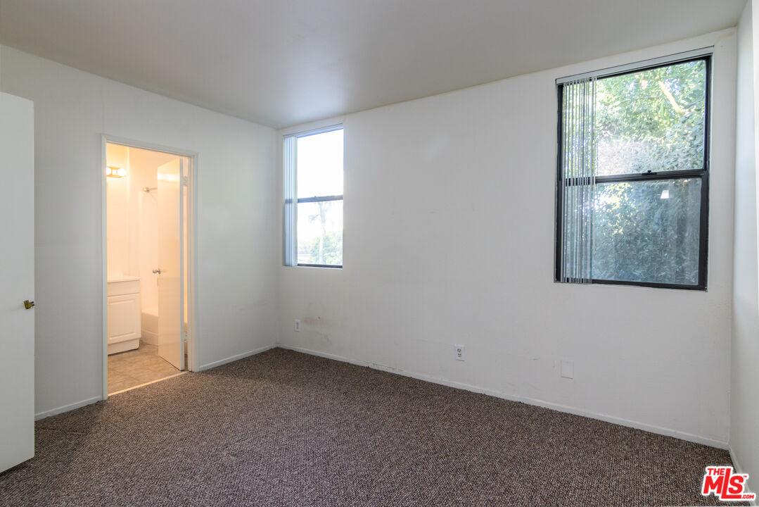 14912 Dickens St Unit: 1