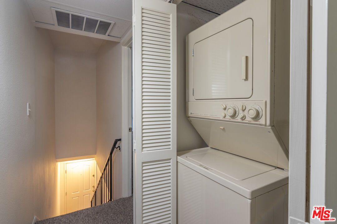 14912 Dickens St Unit: 1