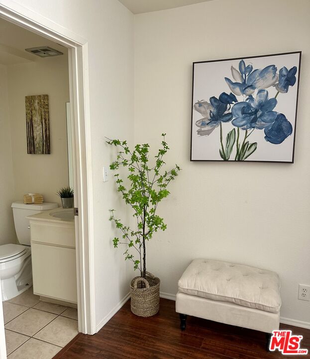 14912 Dickens St Unit: 1