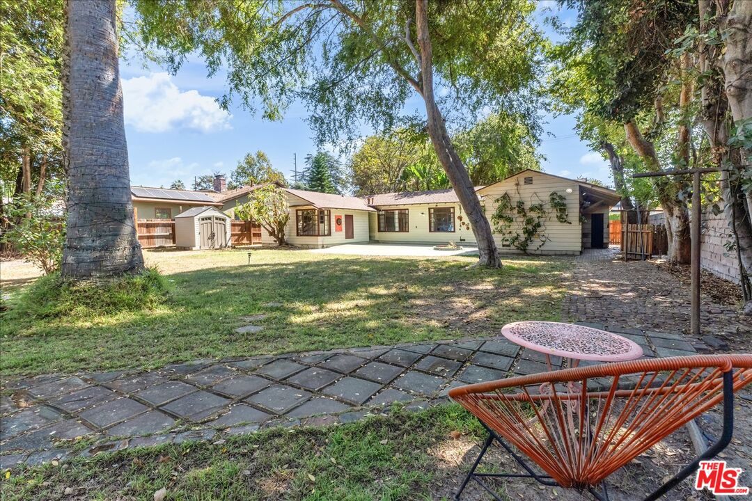 13253 Magnolia Blvd