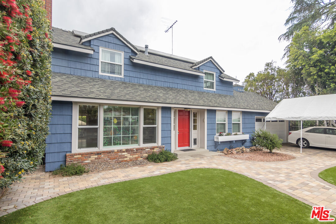 5326 Leghorn Ave