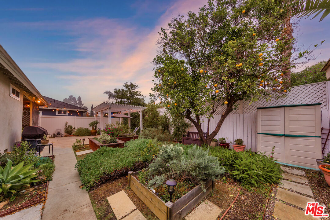 5744 Wilkinson Ave