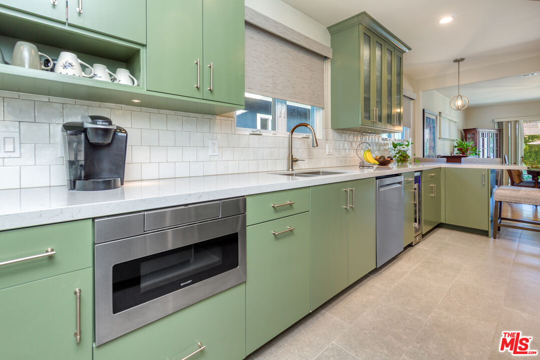 5744 Wilkinson Ave