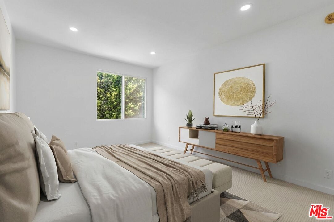 10465 Eastborne Ave Unit: 206