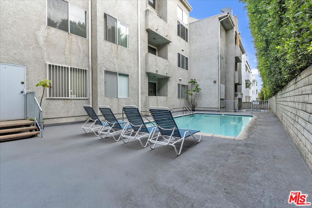 10465 Eastborne Ave Unit: 206