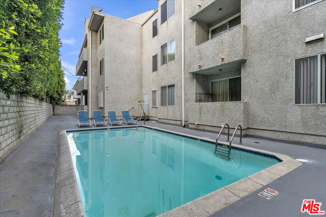 10465 Eastborne Ave Unit: 206