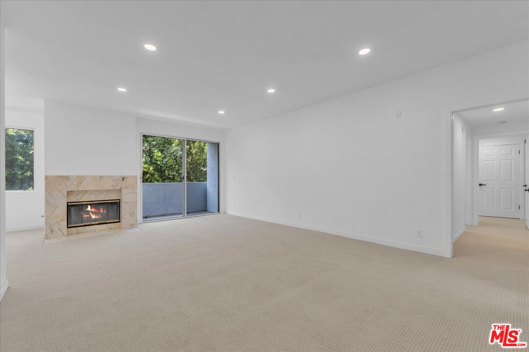 10465 Eastborne Ave Unit: 206