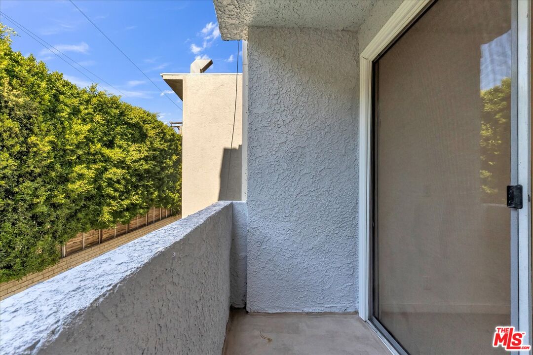 10465 Eastborne Ave Unit: 206