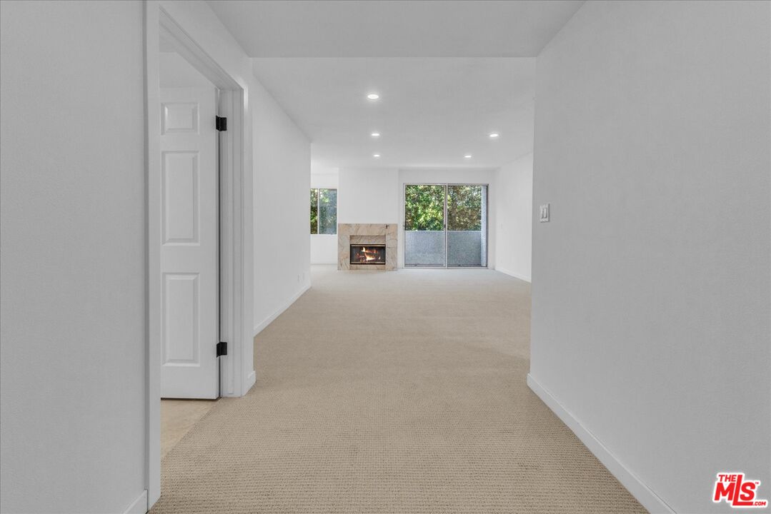 10465 Eastborne Ave Unit: 206